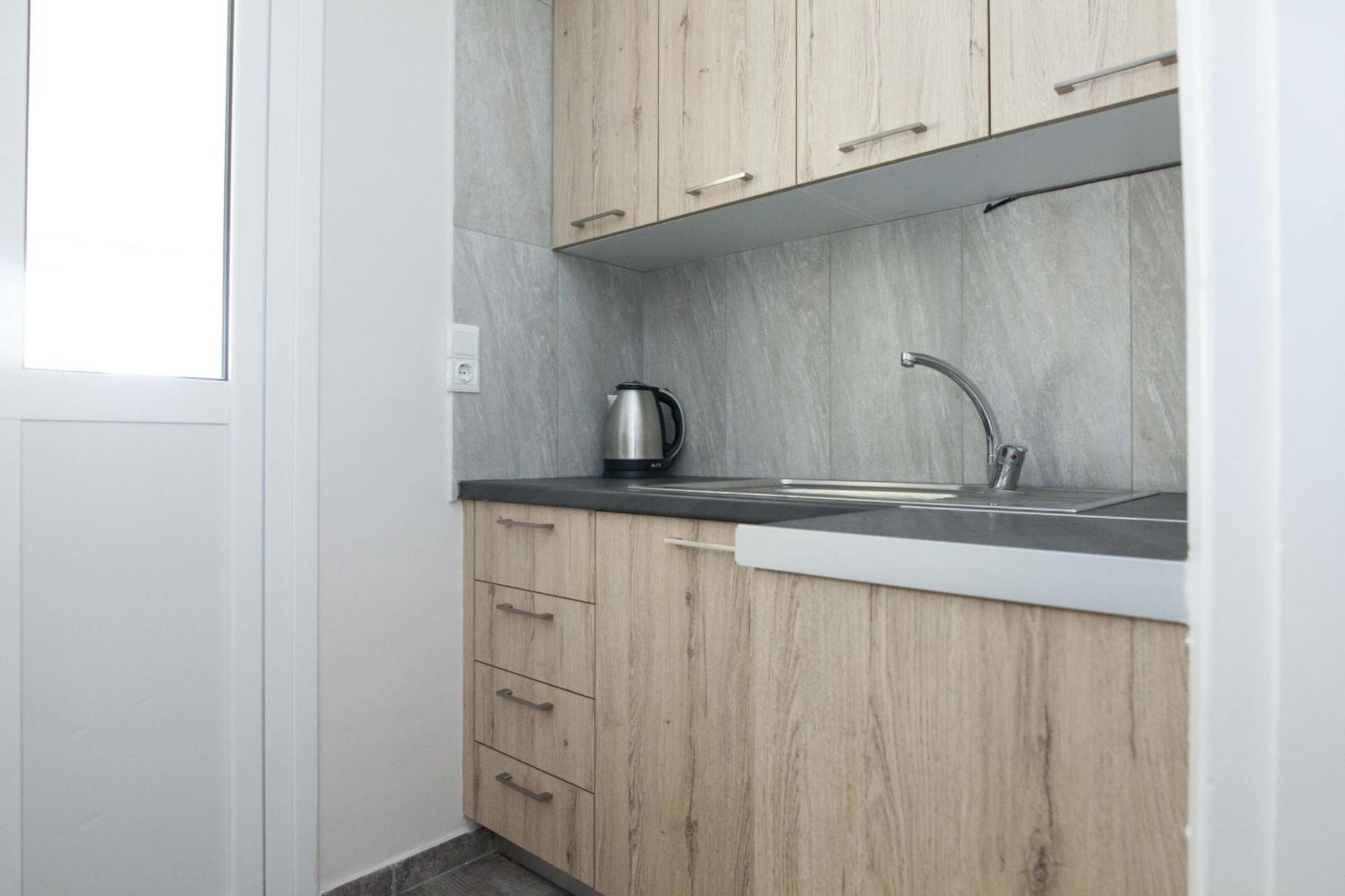 Modern 1 Bd Balcony Apt Near Metro In Kato Patisia Αθήνα Εξωτερικό φωτογραφία